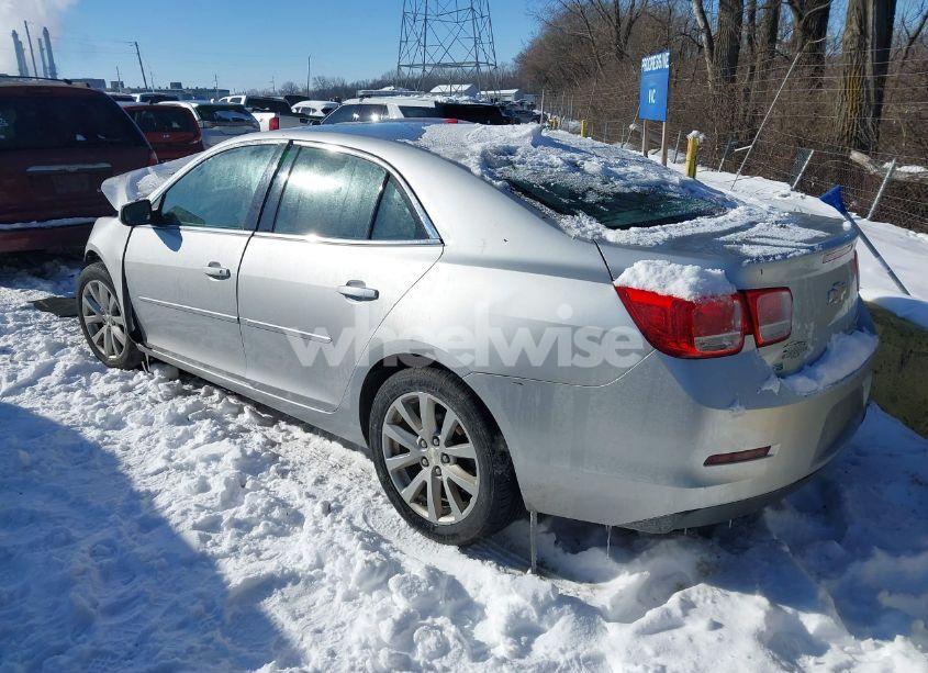 Photo 3 of 2015 Chevrolet Malibu 2LT (VIN 1G11D5SL7FF302557)