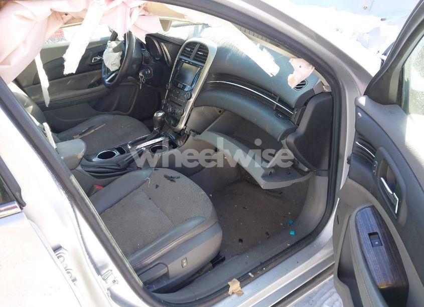 Photo 5 of 2015 Chevrolet Malibu 2LT (VIN 1G11D5SL7FF302557)