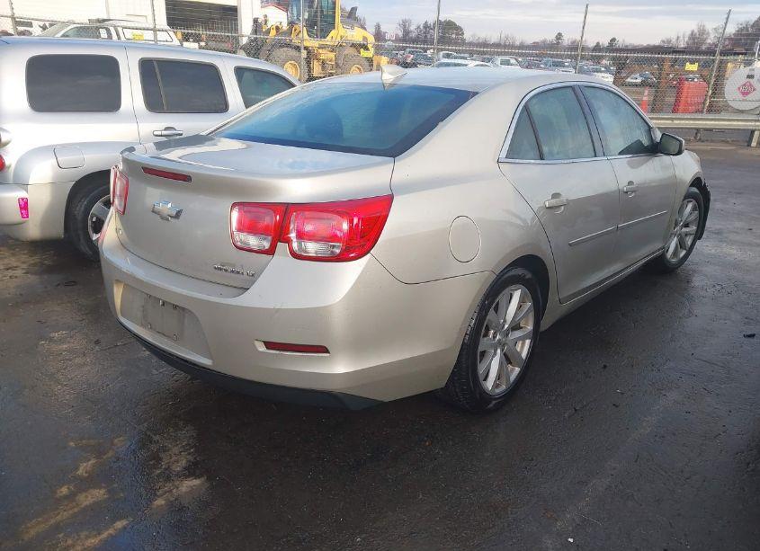 Photo 4 of 2015 Chevrolet Malibu 2LT (VIN 1G11D5SL7FF318709)
