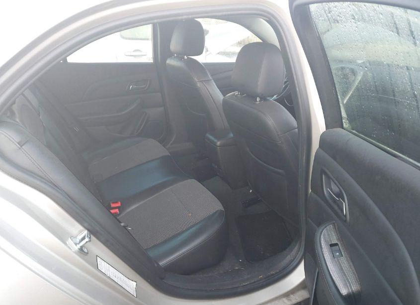 Photo 8 of 2015 Chevrolet Malibu 2LT (VIN 1G11D5SL7FF318709)