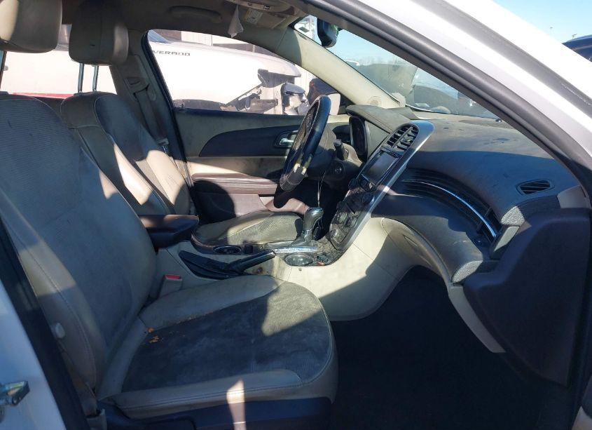 Photo 5 of 2015 Chevrolet Malibu 2LT (VIN 1G11D5SL7FU136942)