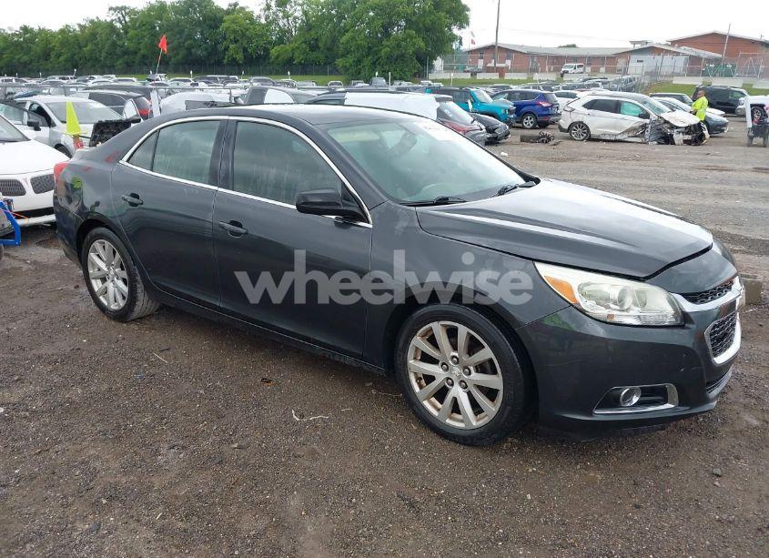 2015 Chevrolet Malibu 2LT (VIN 1G11D5SL8FF147372) main photo