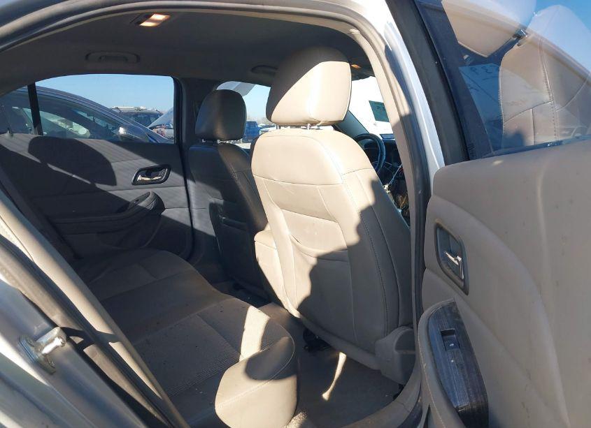 Photo 8 of 2015 Chevrolet Malibu 2LT (VIN 1G11D5SL8FF174863)