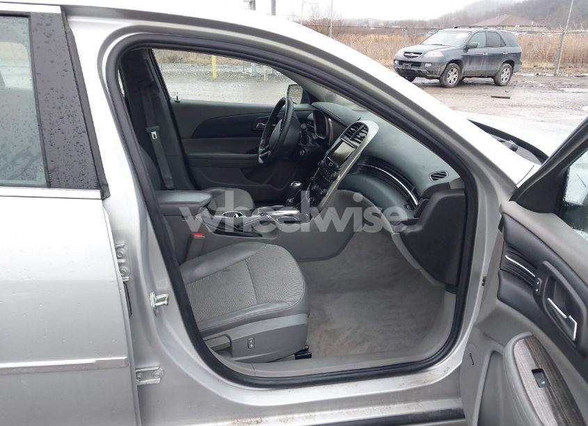 Photo 5 of 2015 Chevrolet Malibu 2LT (VIN 1G11D5SL8FF262487)