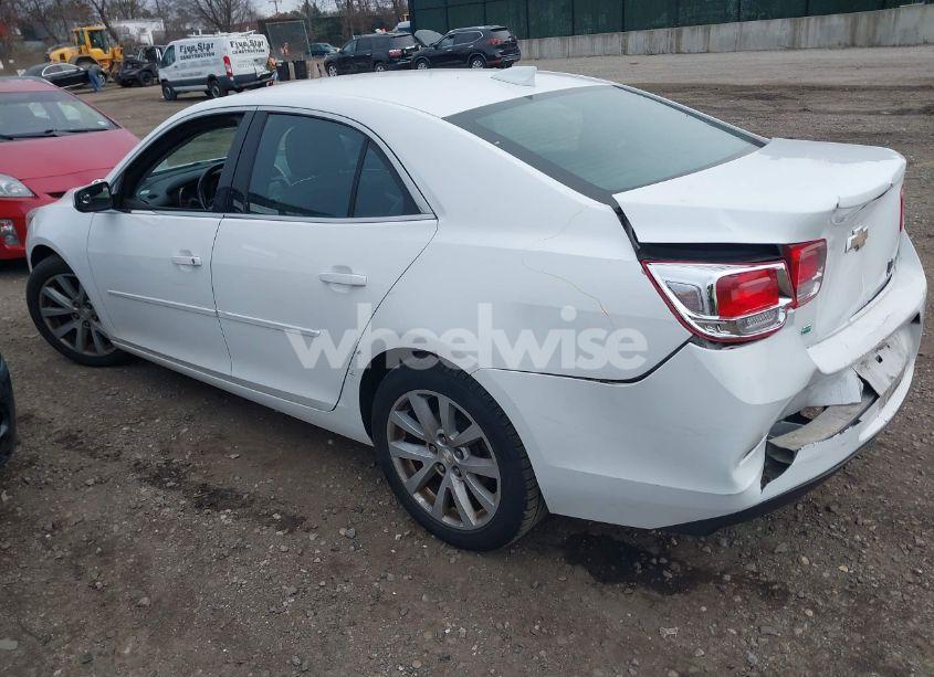 Photo 3 of 2015 Chevrolet Malibu 2LT (VIN 1G11D5SL8FU151059)