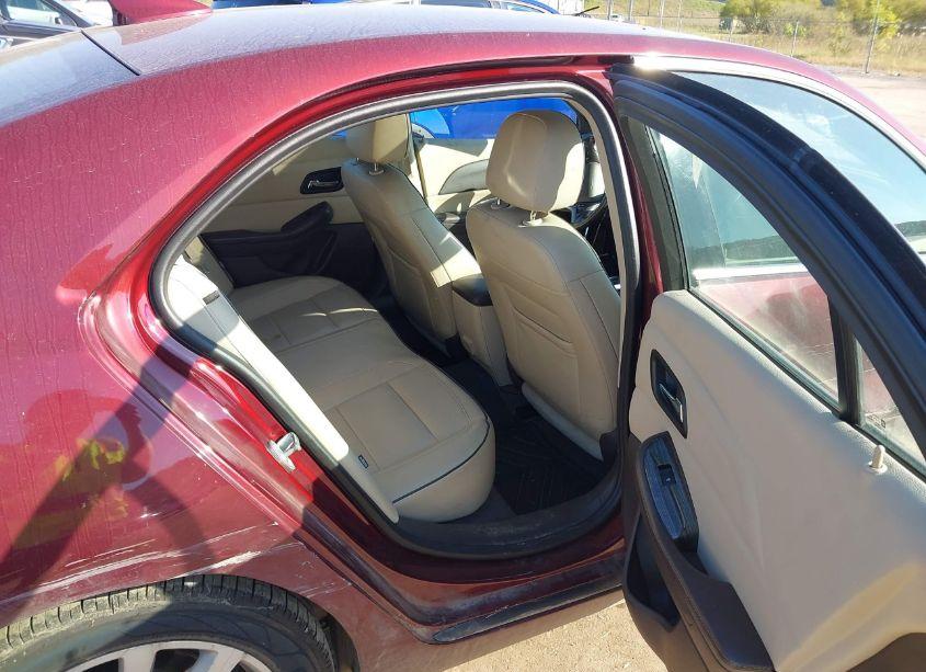 Photo 8 of 2015 Chevrolet Malibu 2LT (VIN 1G11D5SL9FF109973)