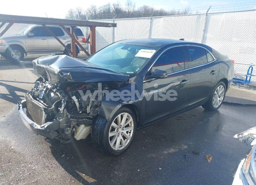 Photo 2 of 2015 Chevrolet Malibu 2LT (VIN 1G11D5SL9FF126840)