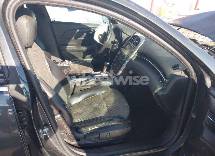 Photo 5 of 2015 Chevrolet Malibu 2LT (VIN 1G11D5SL9FF126840)