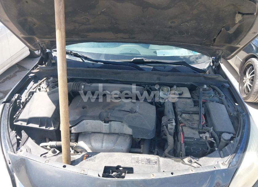 Photo 10 of 2015 Chevrolet Malibu 2LT (VIN 1G11D5SL9FF150328)