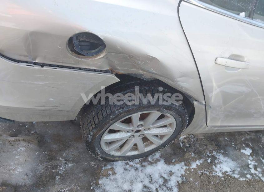 Photo 12 of 2015 Chevrolet Malibu 2LT (VIN 1G11D5SL9FF157926)