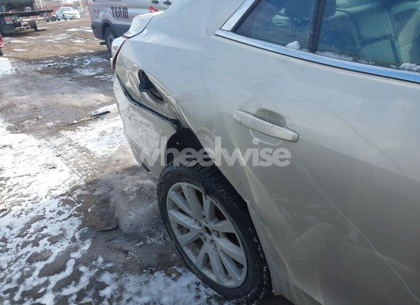 Photo 13 of 2015 Chevrolet Malibu 2LT (VIN 1G11D5SL9FF157926)