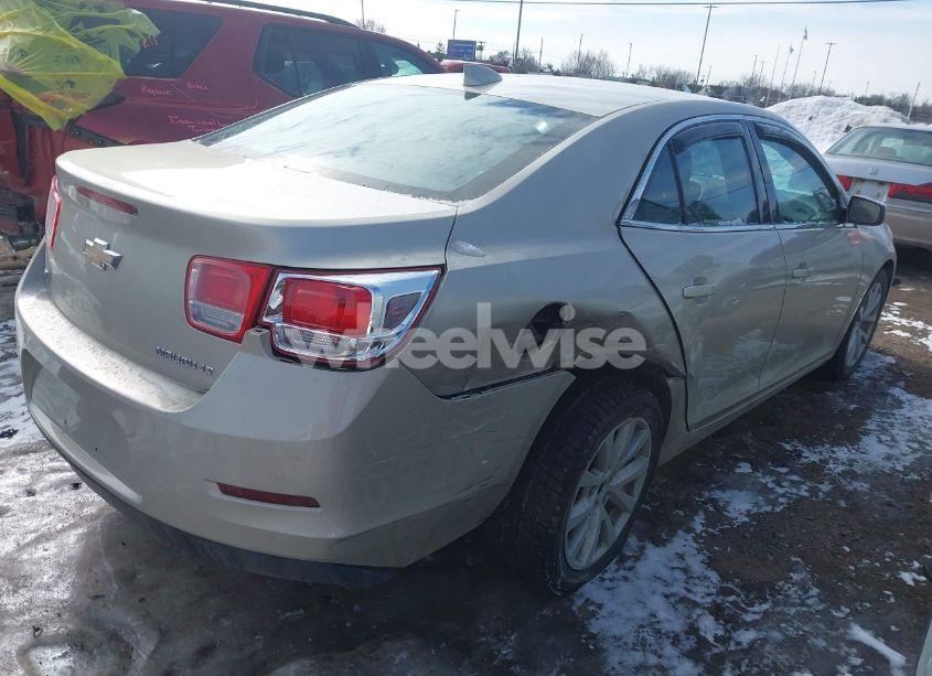Photo 4 of 2015 Chevrolet Malibu 2LT (VIN 1G11D5SL9FF157926)