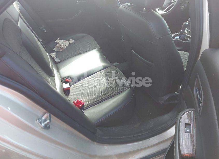 Photo 8 of 2015 Chevrolet Malibu 2LT (VIN 1G11D5SL9FF157926)