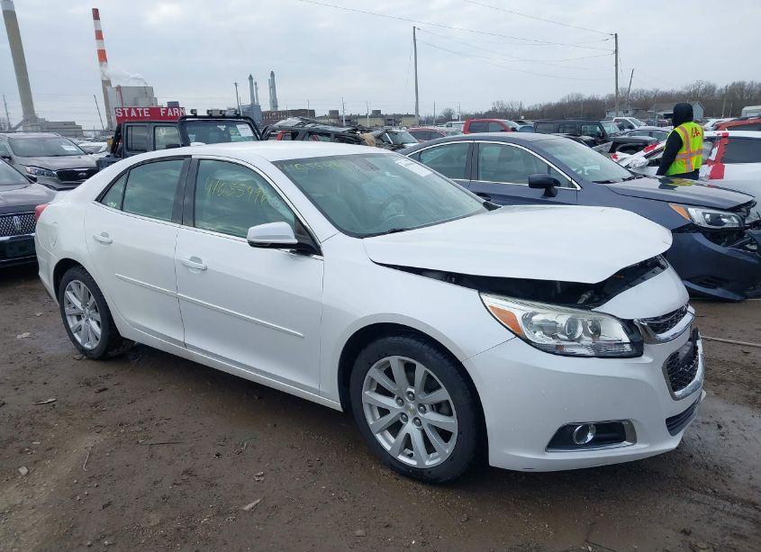 2015 Chevrolet Malibu 2LT (VIN 1G11D5SL9FF165038) main photo