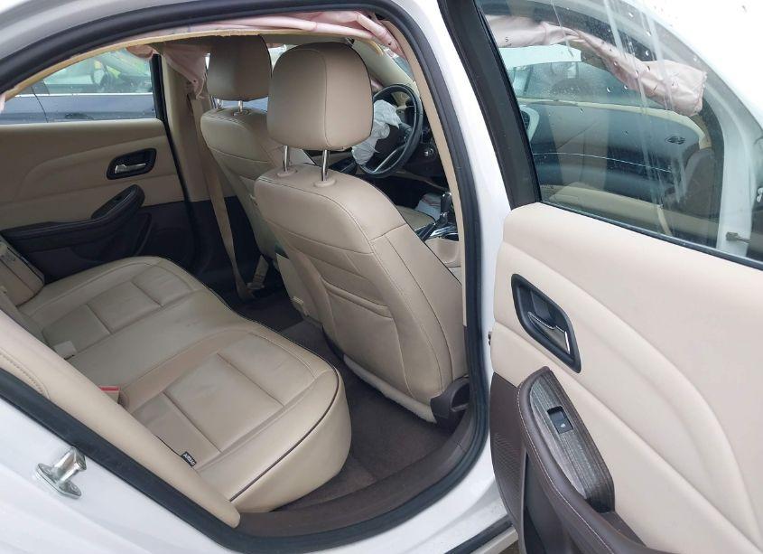 Photo 8 of 2015 Chevrolet Malibu 2LT (VIN 1G11D5SL9FF165038)