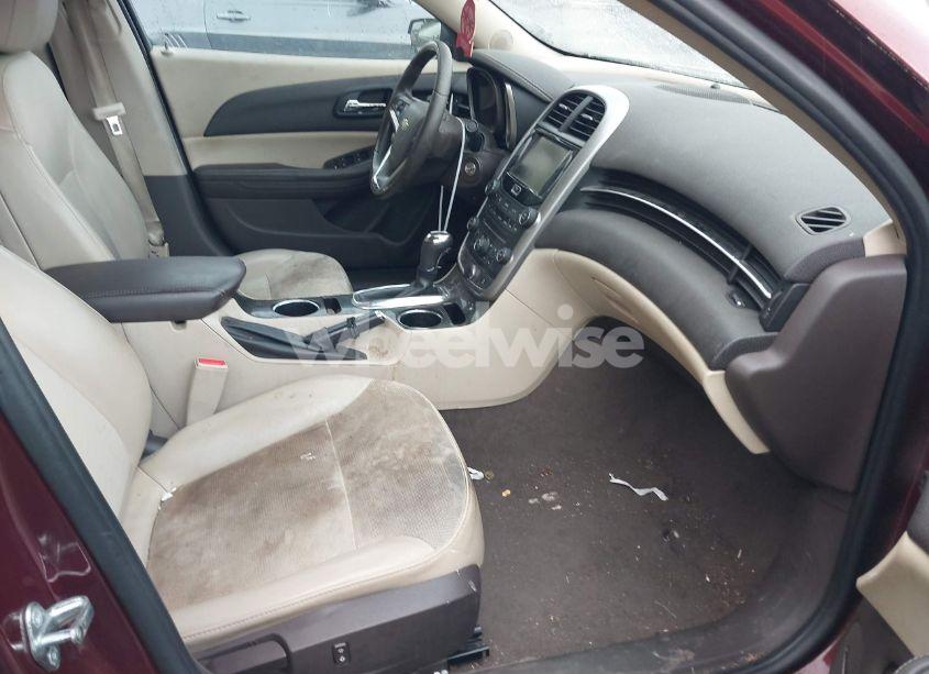 Photo 5 of 2015 Chevrolet Malibu 2LT (VIN 1G11D5SL9FF261865)
