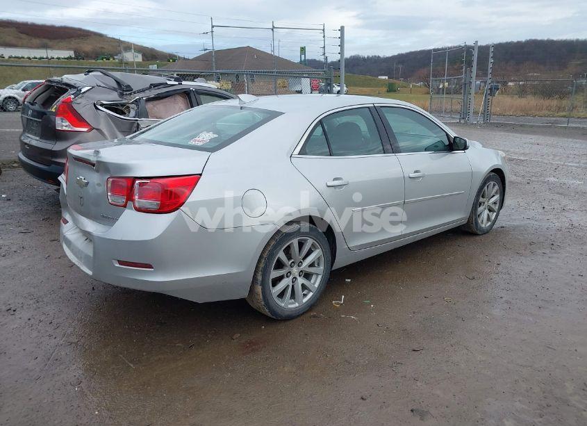 Photo 4 of 2015 Chevrolet Malibu 2LT (VIN 1G11D5SL9FF309901)