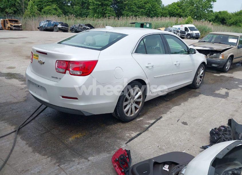 Photo 4 of 2015 Chevrolet Malibu 2LT (VIN 1G11D5SL9FF317495)