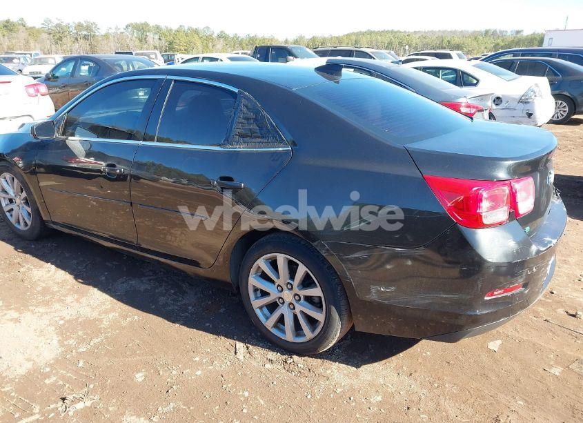 Photo 3 of 2015 Chevrolet Malibu 2LT (VIN 1G11D5SL9FF321031)