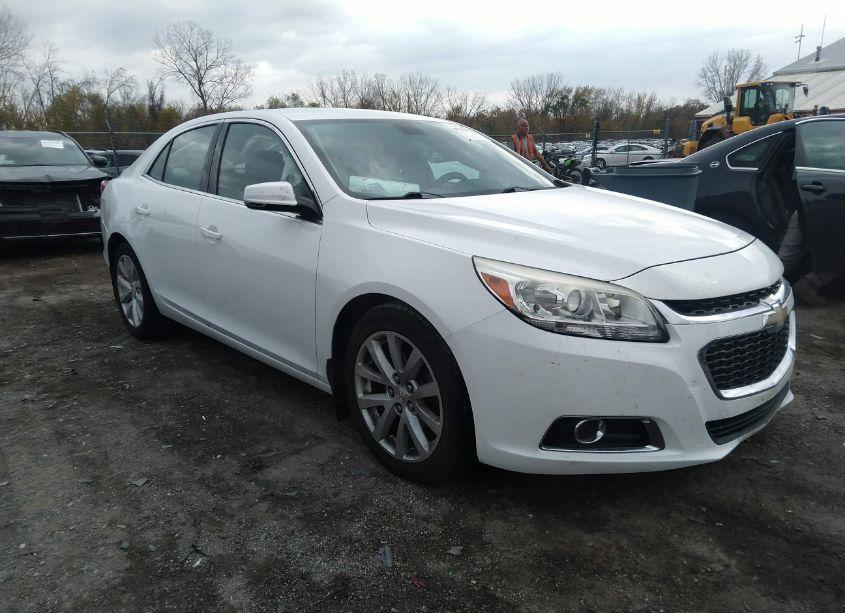 2015 Chevrolet Malibu 2LT (VIN 1G11D5SLXFF144070) main photo