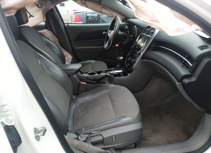 Photo 5 of 2015 Chevrolet Malibu 2LT (VIN 1G11D5SLXFF144070)