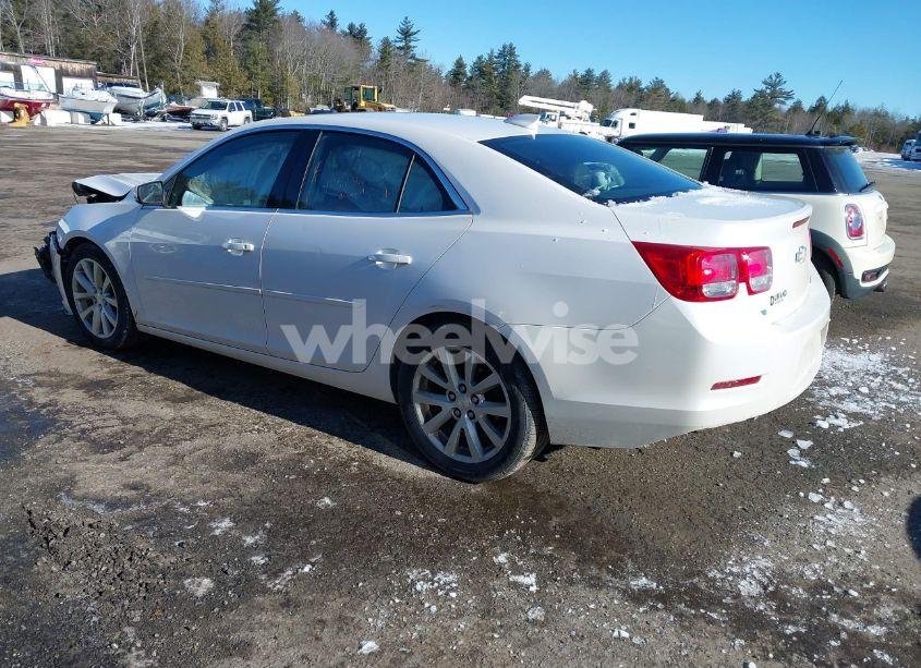 Photo 3 of 2015 Chevrolet Malibu 2LT (VIN 1G11D5SLXFF213033)