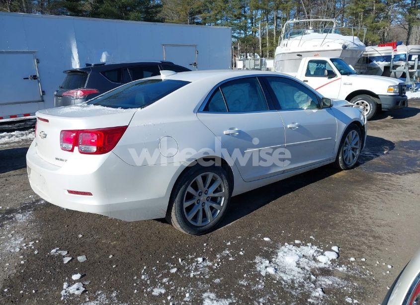 Photo 4 of 2015 Chevrolet Malibu 2LT (VIN 1G11D5SLXFF213033)