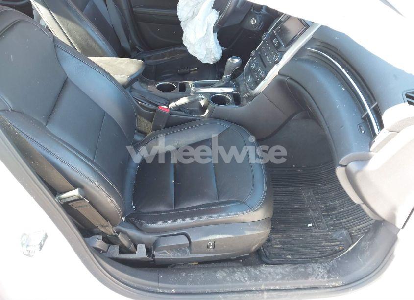 Photo 5 of 2015 Chevrolet Malibu 2LT (VIN 1G11D5SLXFF213033)
