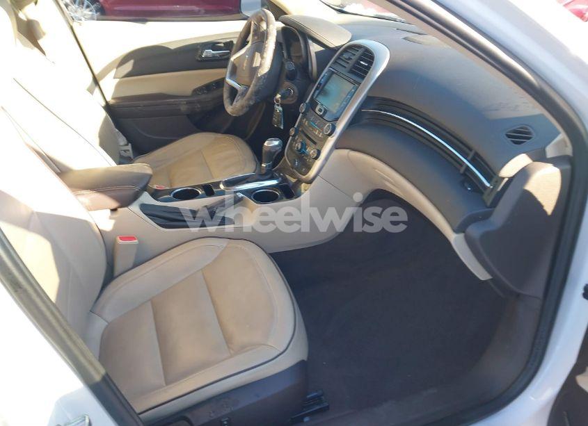 Photo 5 of 2015 Chevrolet Malibu 2LT (VIN 1G11D5SLXFF237302)