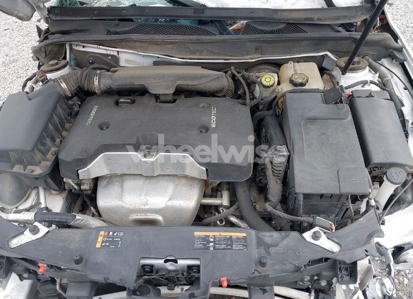 Photo 10 of 2015 Chevrolet Malibu 2LT (VIN 1G11D5SLXFF238174)