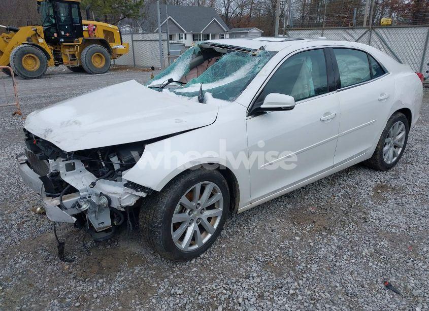 Photo 2 of 2015 Chevrolet Malibu 2LT (VIN 1G11D5SLXFF238174)
