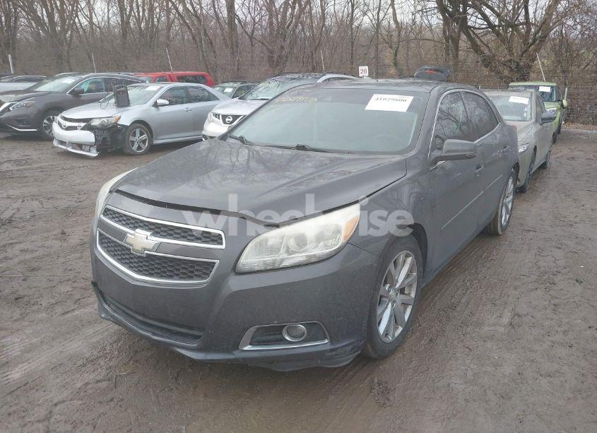 Photo 2 of 2013 Chevrolet Malibu 2LT (VIN 1G11E5SA0DF178186)