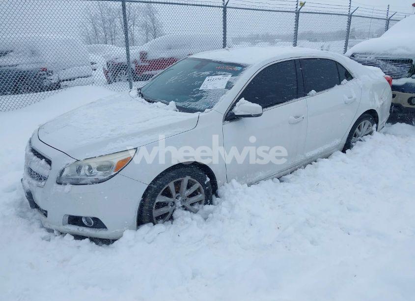Photo 2 of 2013 Chevrolet Malibu 2LT (VIN 1G11E5SA0DU142039)