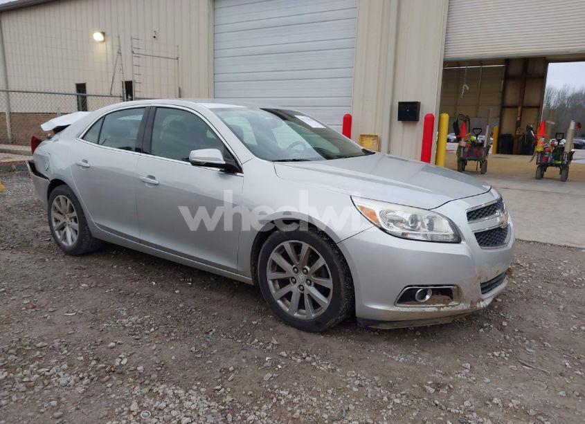 2013 Chevrolet Malibu 2LT (VIN 1G11E5SA1DF285165) main photo