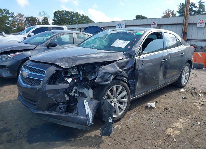 Photo 2 of 2013 Chevrolet Malibu 2LT (VIN 1G11E5SA1DF326314)