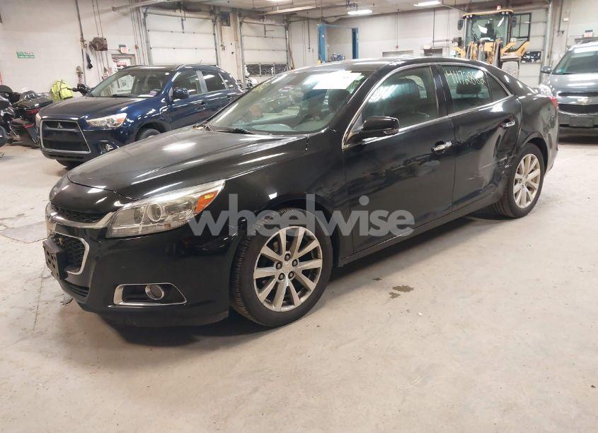Photo 2 of 2016 Chevrolet Malibu LIMITED LTZ (VIN 1G11E5SA1GU131782)