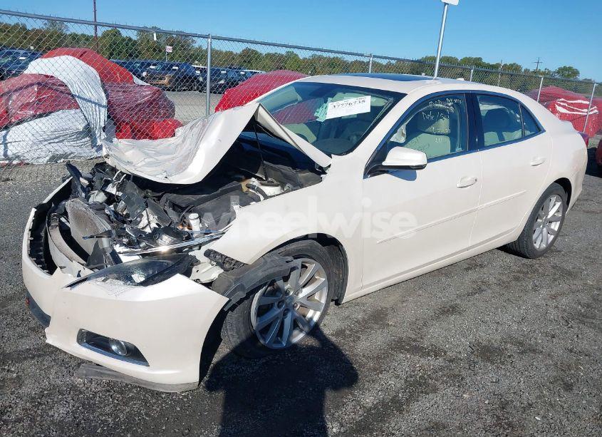 Photo 2 of 2013 Chevrolet Malibu 2LT (VIN 1G11E5SA2DF142497)