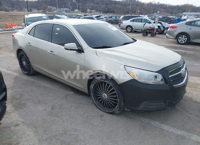 2013 Chevrolet Malibu 2LT (VIN 1G11E5SA2DF304550) main photo