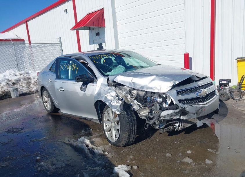 2013 Chevrolet Malibu 2LT (VIN 1G11E5SA2DF322871) main photo