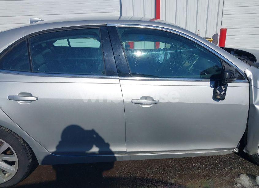 Photo 14 of 2013 Chevrolet Malibu 2LT (VIN 1G11E5SA2DF322871)