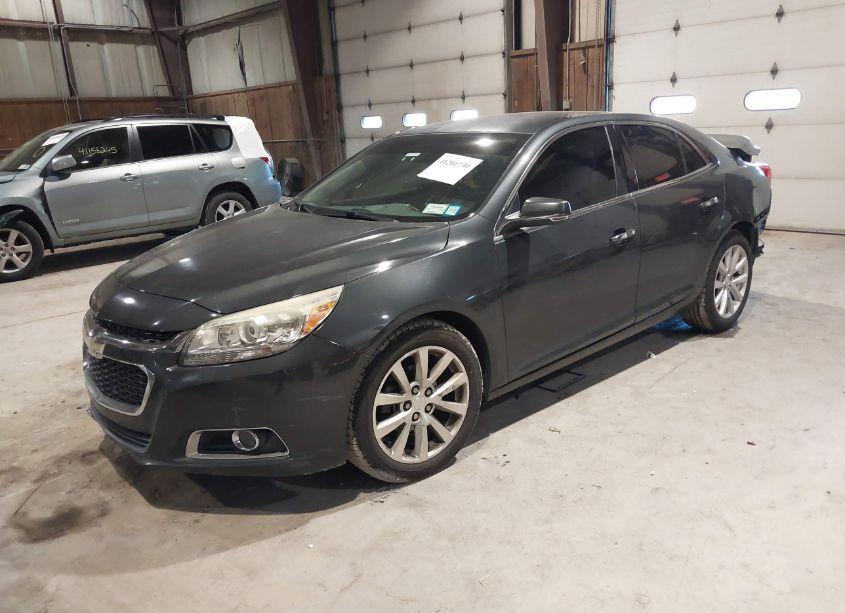 Photo 2 of 2016 Chevrolet Malibu LIMITED LTZ (VIN 1G11E5SA2GU120340)