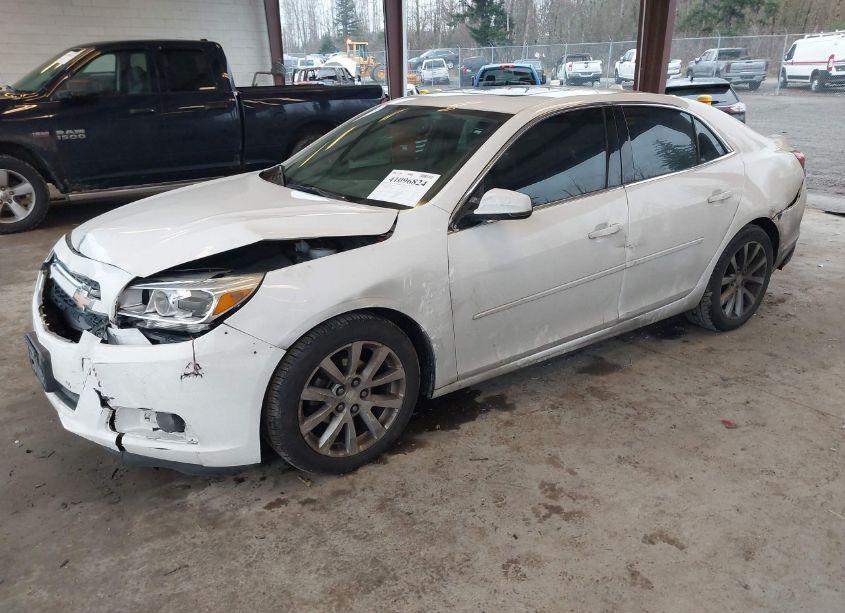 Photo 2 of 2013 Chevrolet Malibu 2LT (VIN 1G11E5SA3DF198867)