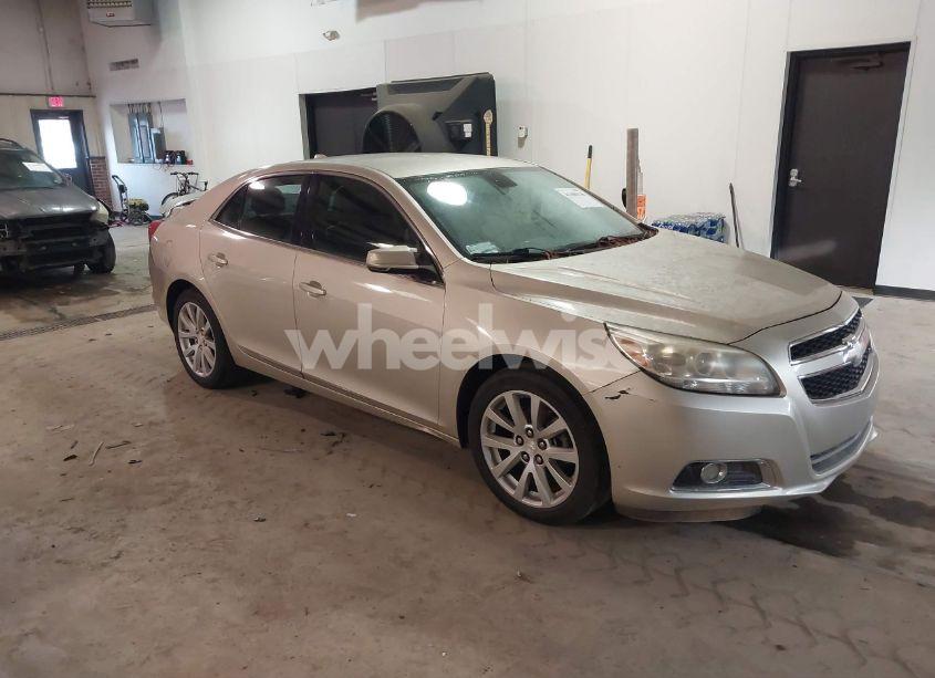 2013 Chevrolet Malibu 2LT (VIN 1G11E5SA3DF265015) main photo