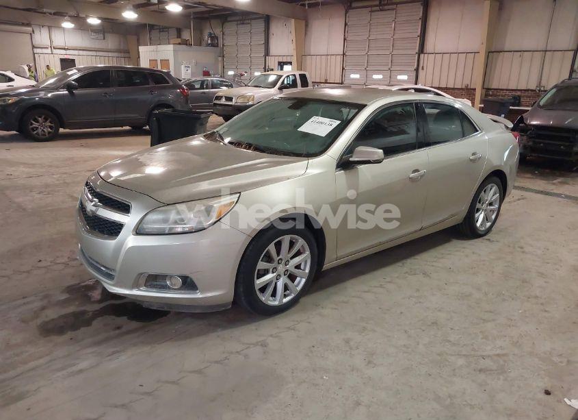 Photo 2 of 2013 Chevrolet Malibu 2LT (VIN 1G11E5SA3DF265015)