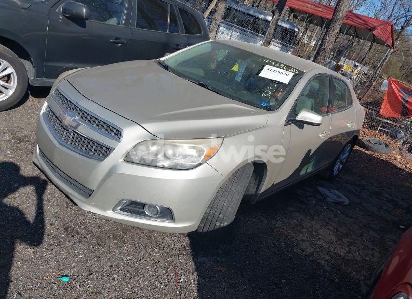 Photo 2 of 2013 Chevrolet Malibu 2LT (VIN 1G11E5SA3DF323219)