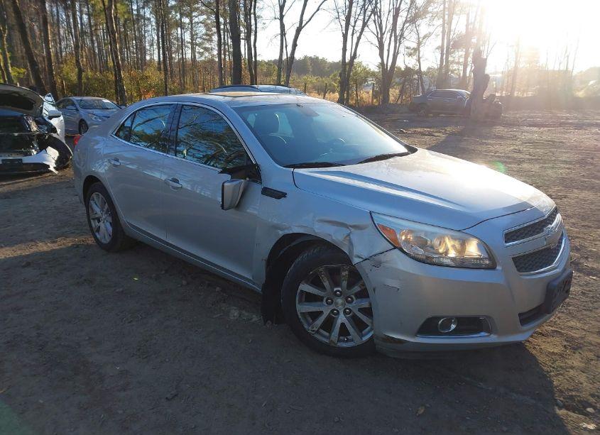 2013 Chevrolet Malibu 2LT (VIN 1G11E5SA3DF324225) main photo