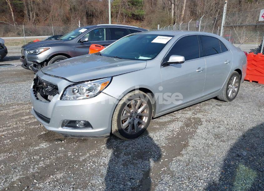 Photo 2 of 2013 Chevrolet Malibu 2LT (VIN 1G11E5SA3DF332373)