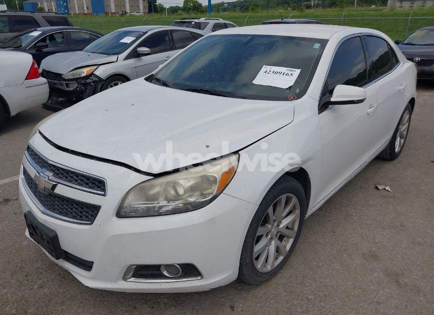Photo 2 of 2013 Chevrolet Malibu 2LT (VIN 1G11E5SA4DF228748)