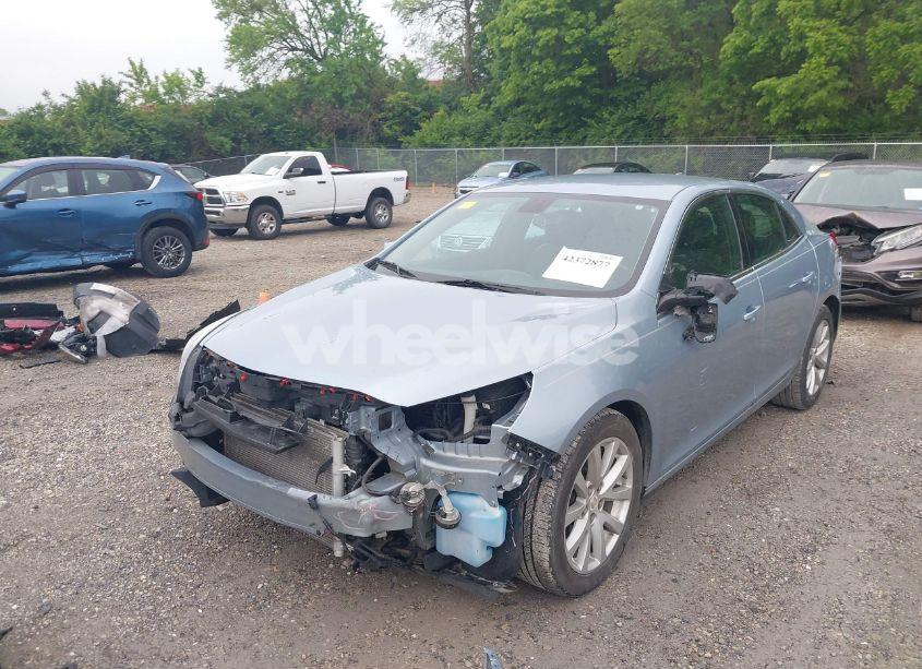 Photo 2 of 2013 Chevrolet Malibu 2LT (VIN 1G11E5SA4DU107021)