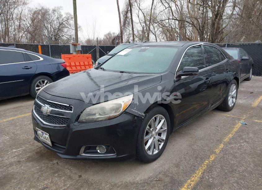 Photo 2 of 2013 Chevrolet Malibu 2LT (VIN 1G11E5SA4DU115328)